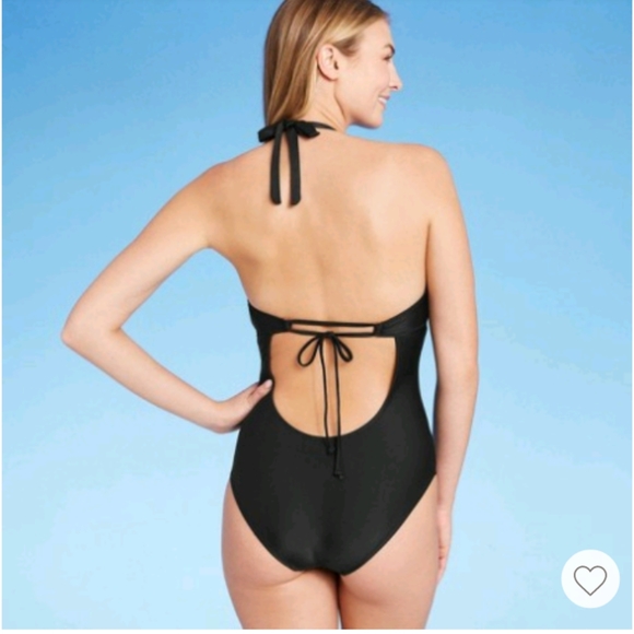 🆕 crochet trim plunge one piece swimsuit - Picture 2 of 9